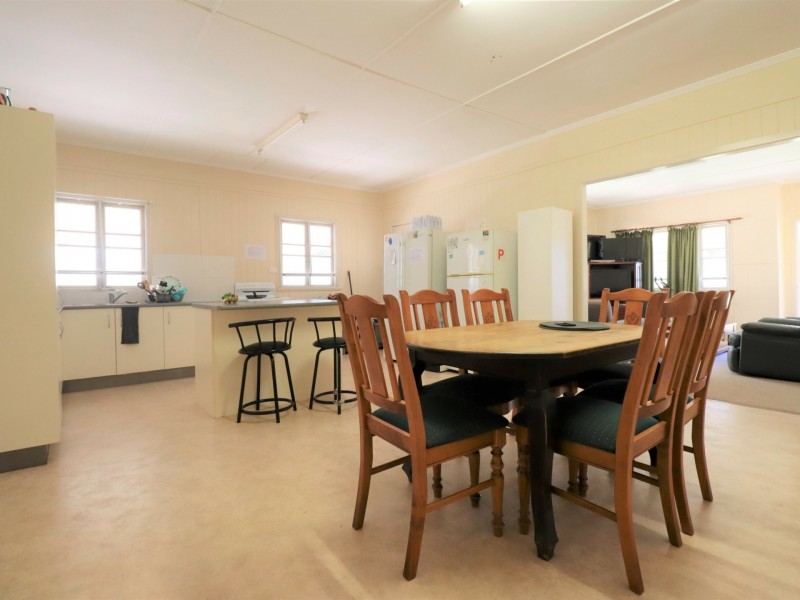271 Edwardes Street, Roma QLD 4455