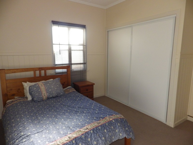 271 Edwardes Street, Roma QLD 4455