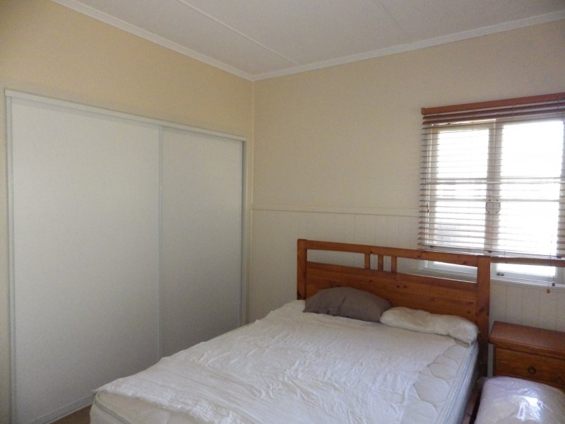 271 Edwardes Street, Roma QLD 4455