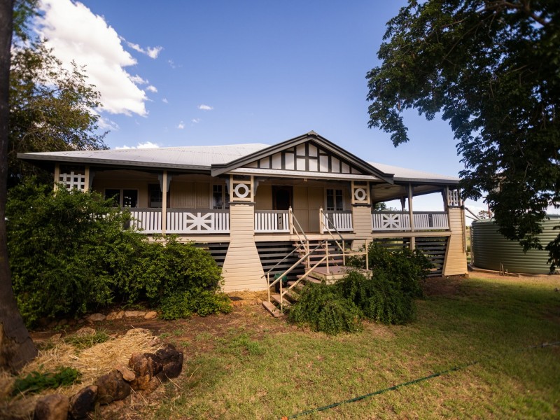 390 Charlton Bank Road, Roma QLD 4455