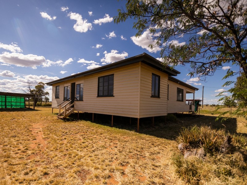 390 Charlton Bank Road, Roma QLD 4455