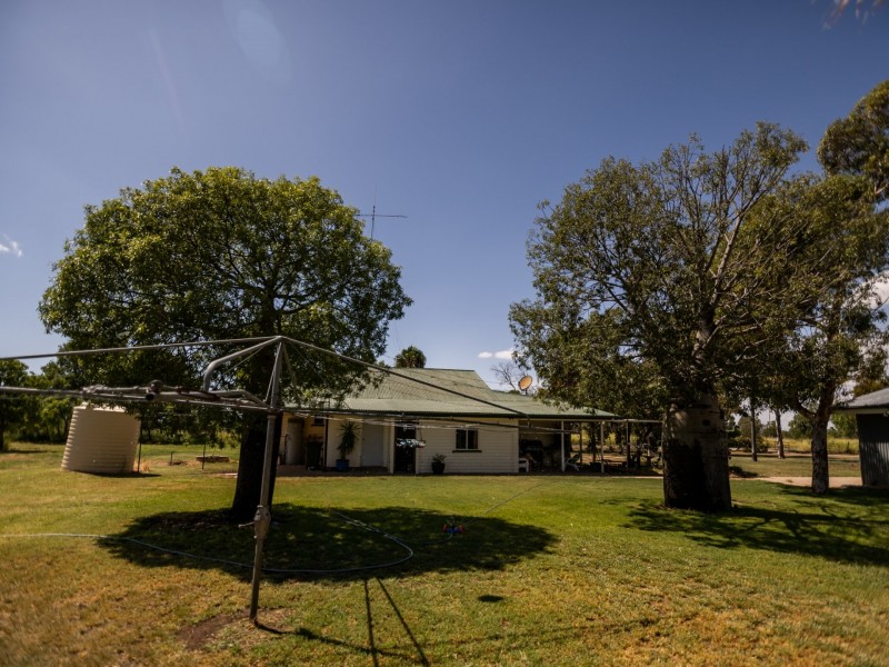 149 Swans Road, Wallumbilla QLD 4428