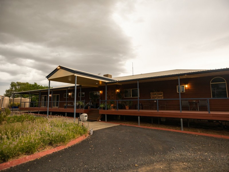 914 Carnarvon Highway, Roma QLD 4455