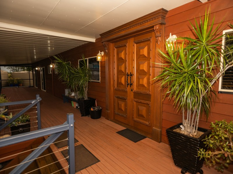 914 Carnarvon Highway, Roma QLD 4455