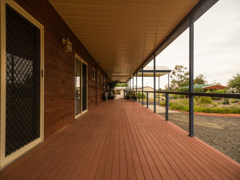 914 Carnarvon Highway, Roma QLD 4455