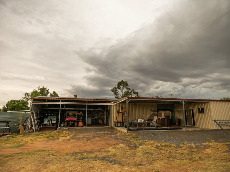 914 Carnarvon Highway, Roma QLD 4455