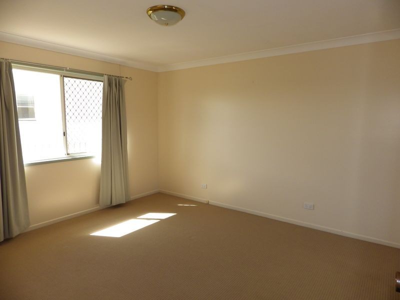 10 Alex Parade, Roma QLD 4455