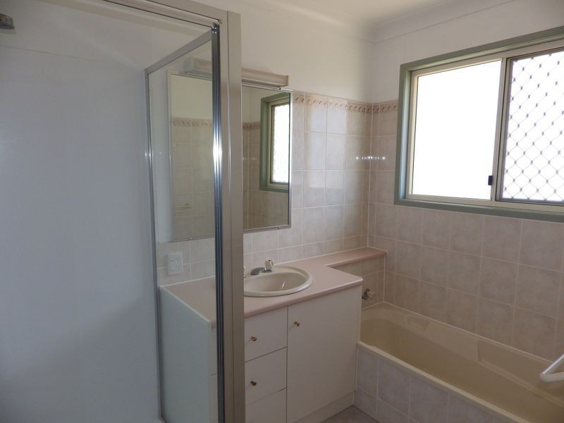10 Alex Parade, Roma QLD 4455