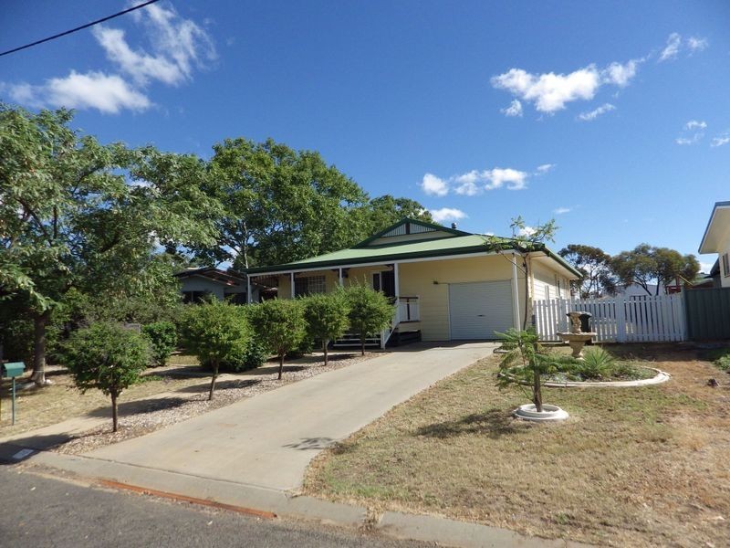 10 Alex Parade, Roma QLD 4455