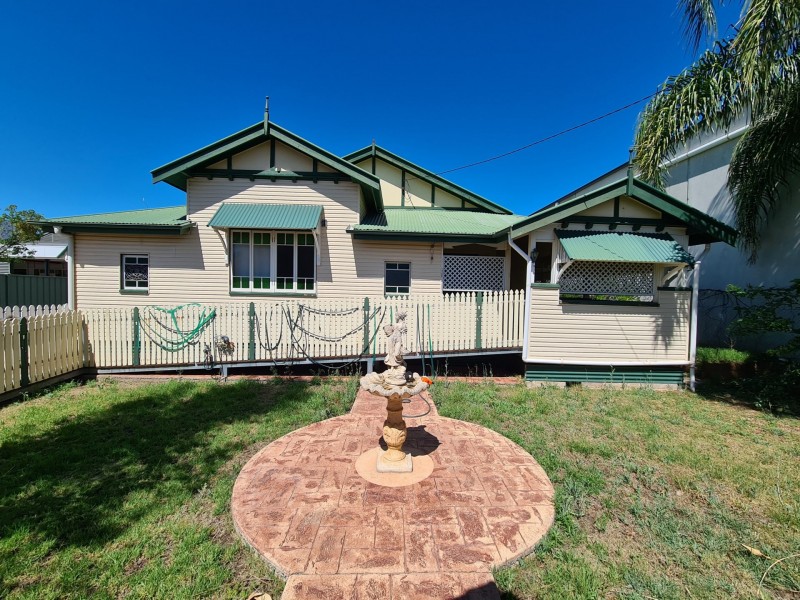 52 Hawthorne Street, Roma QLD 4455