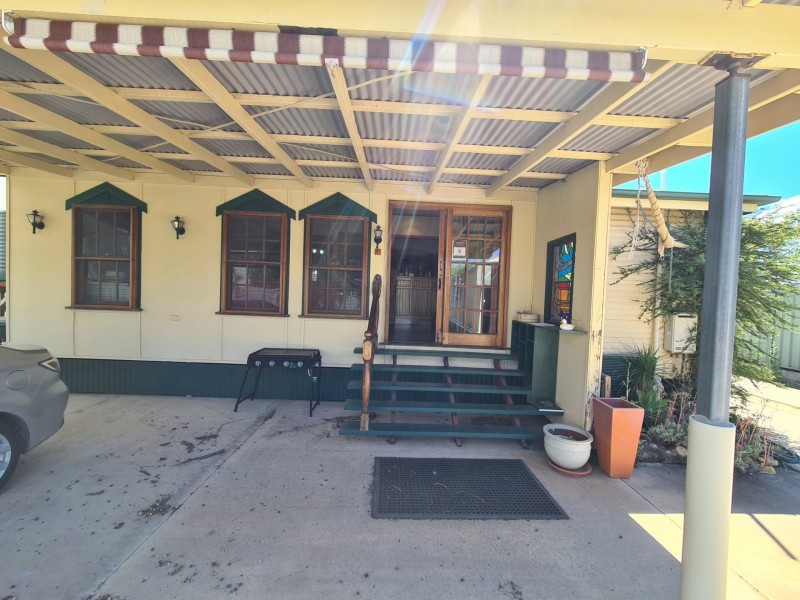 52 Hawthorne Street, Roma QLD 4455