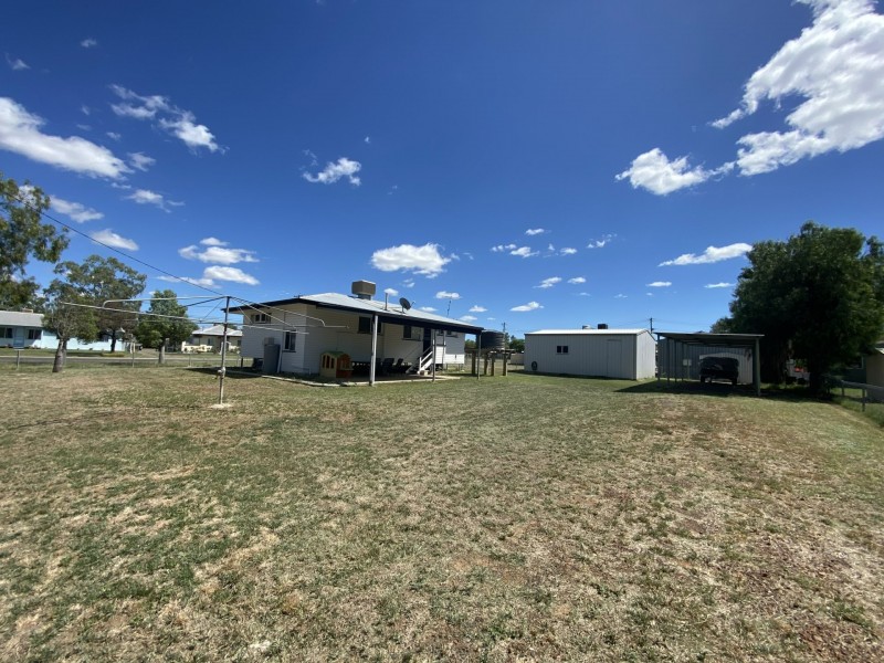 124 Charles Street, Roma QLD 4455