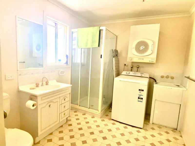 106 Roslyn Drive, Roma QLD 4455