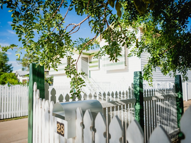 28 Duke Street, Roma QLD 4455