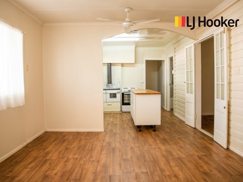 30 Charles Street, Roma QLD 4455