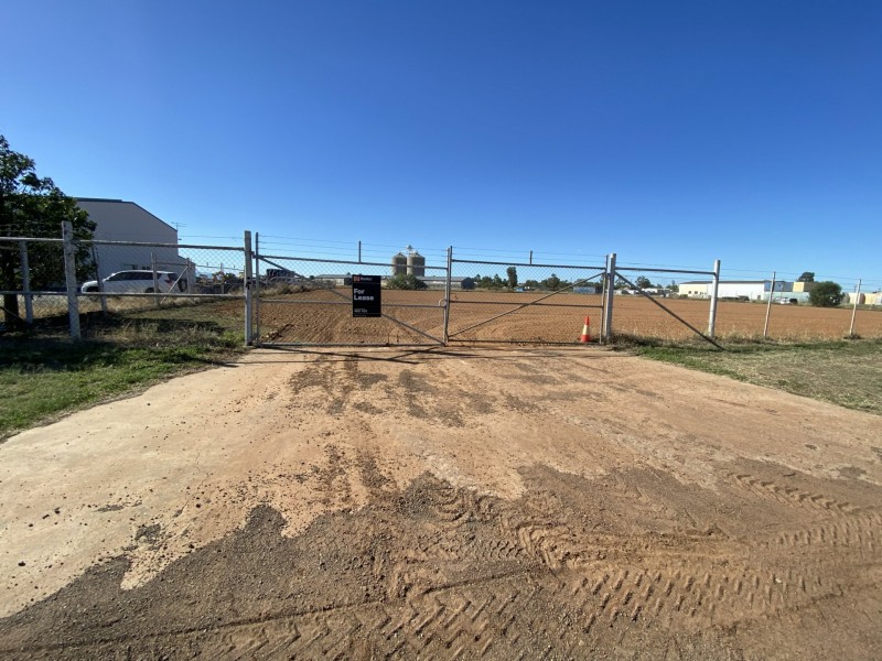 2/215 Raglan Street, Roma QLD 4455