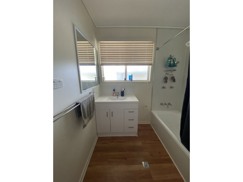 22 Luff Street, Roma QLD 4455