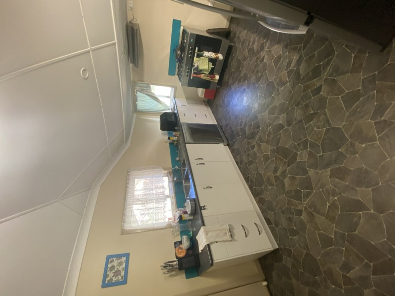 15 Elizabeth Street, Mitchell QLD 4465