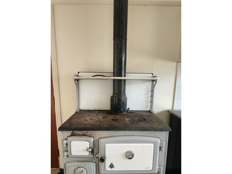 33 Hoffman Street, Roma QLD 4455