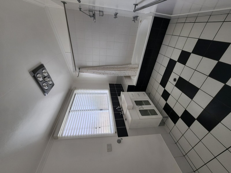 33 Hoffman Street, Roma QLD 4455