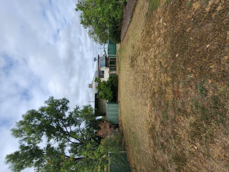 33 Hoffman Street, Roma QLD 4455