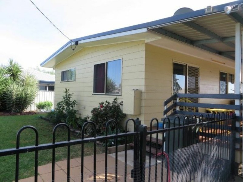 15 Robusta Drive, Roma QLD 4455