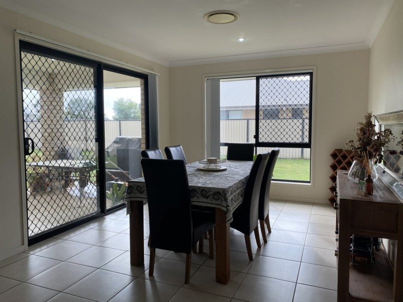 5 Edna Street, Roma QLD 4455