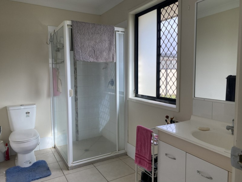 5 Edna Street, Roma QLD 4455