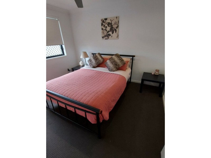 42 Howard Street, Roma QLD 4455