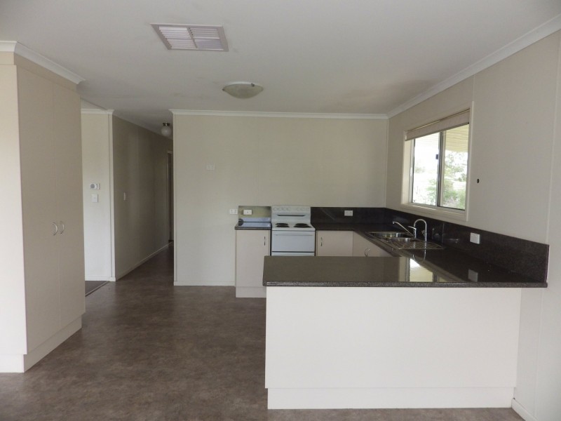 12 Luff Street, Roma QLD 4455