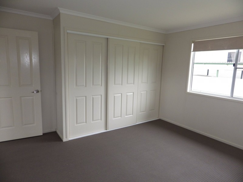 12 Luff Street, Roma QLD 4455