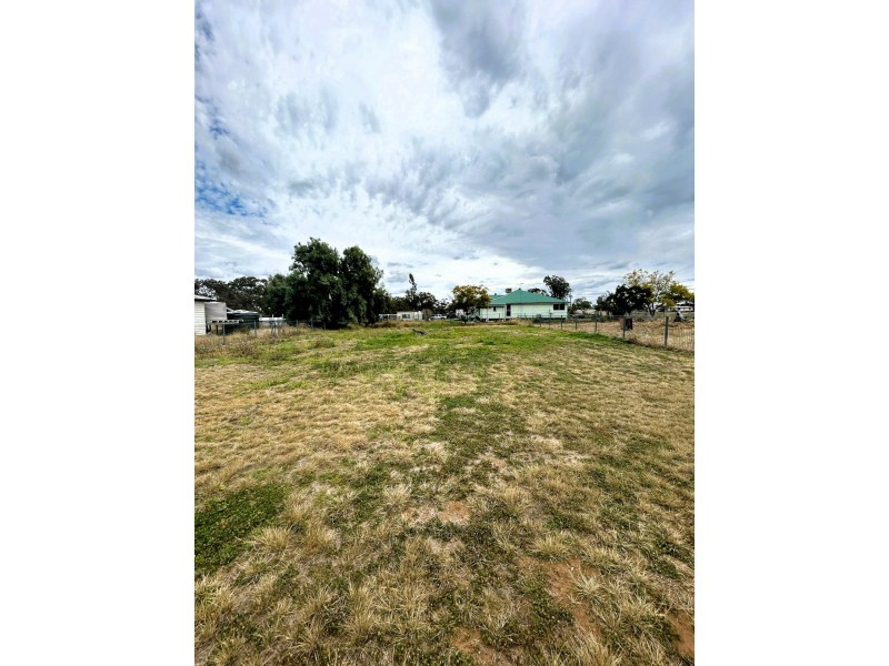 28 Chadford Street, Wallumbilla QLD 4428