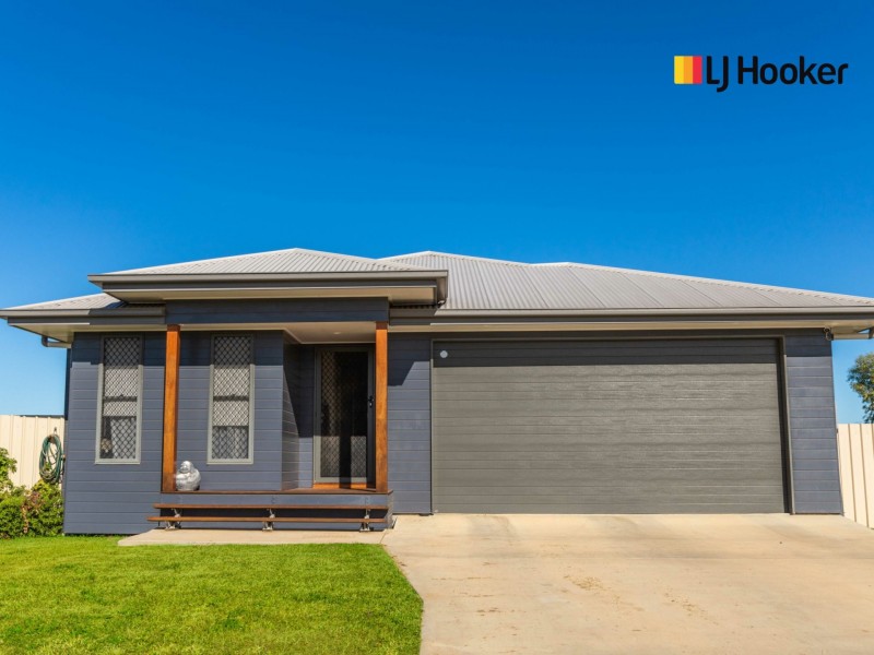 26 Beetson Drive, Roma QLD 4455
