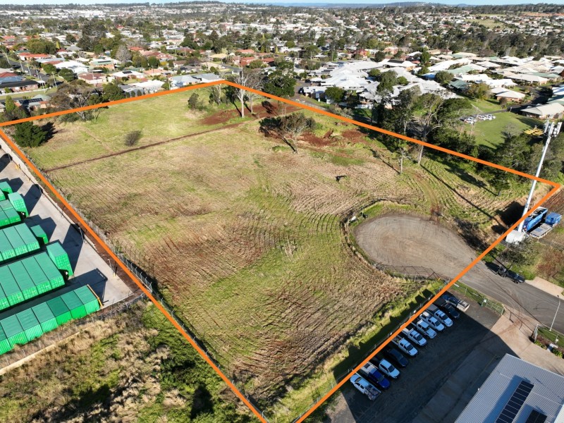 44 Croft Crescent, Harristown QLD 4350
