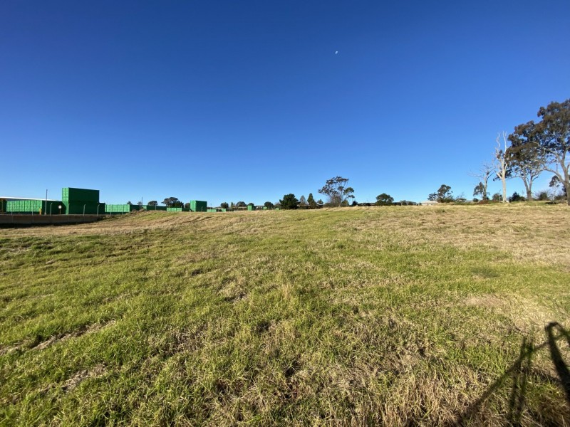 44 Croft Crescent, Harristown QLD 4350