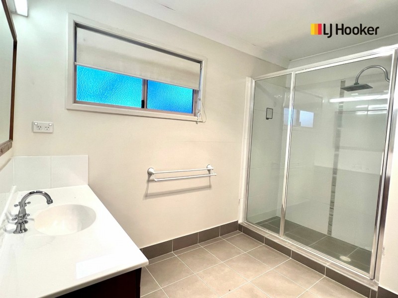 2 Charles Street, Roma QLD 4455