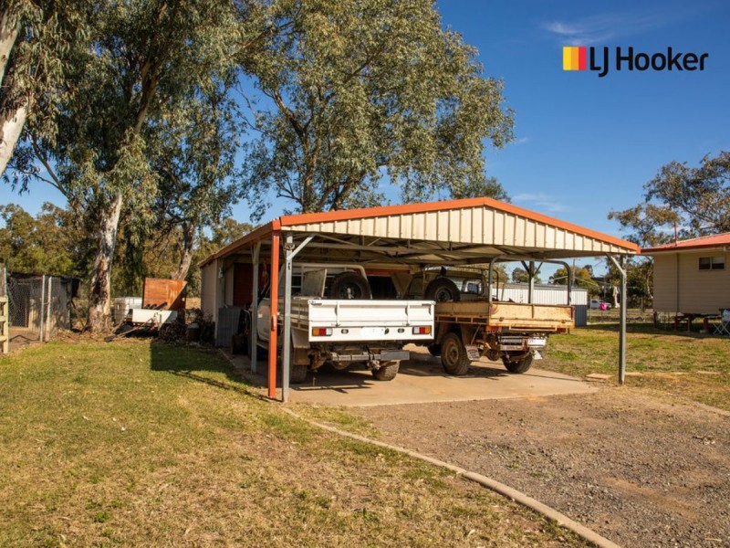 2 Charles Street, Roma QLD 4455