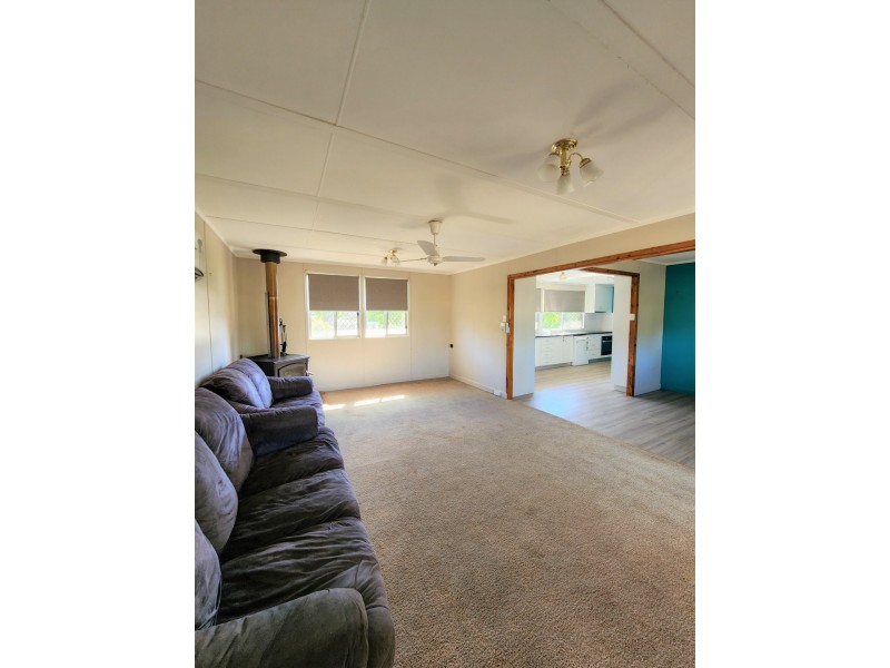 16 Ann Street, Mitchell QLD 4465