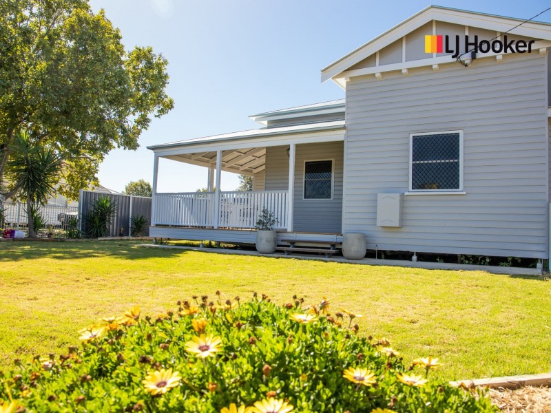 108 Arthur Street, Roma QLD 4455