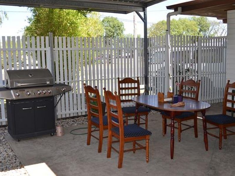11 Major Street, Roma QLD 4455