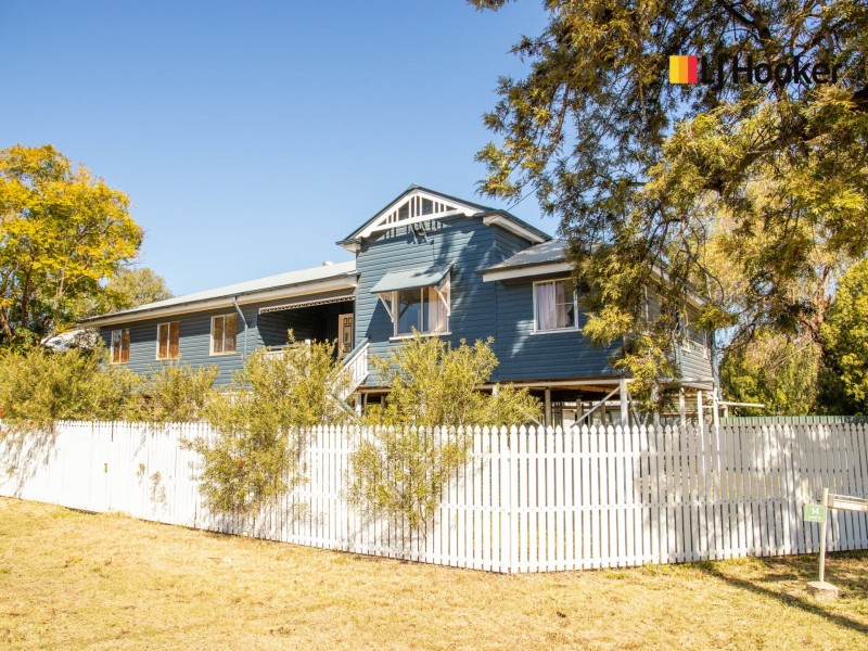 14 Lovell Street, Roma QLD 4455