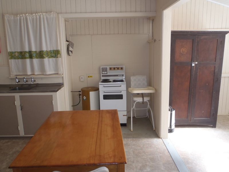 69 William Street, Surat QLD 4417