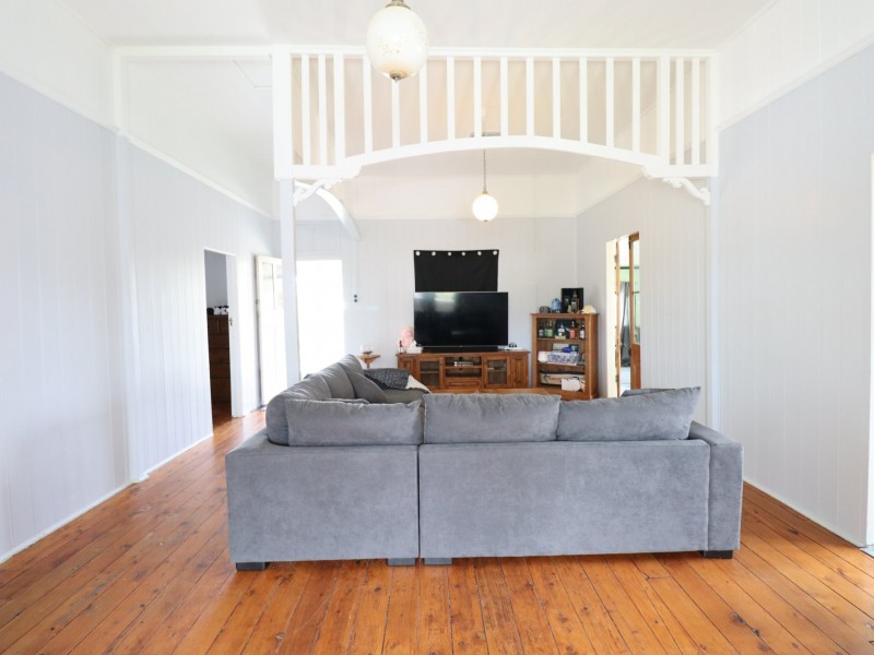 12 Lewis Street, Roma QLD 4455