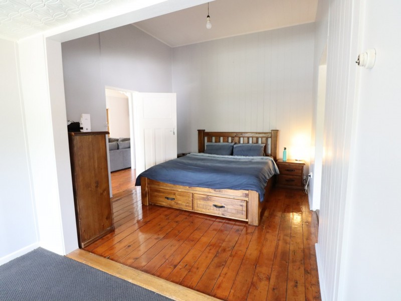 12 Lewis Street, Roma QLD 4455