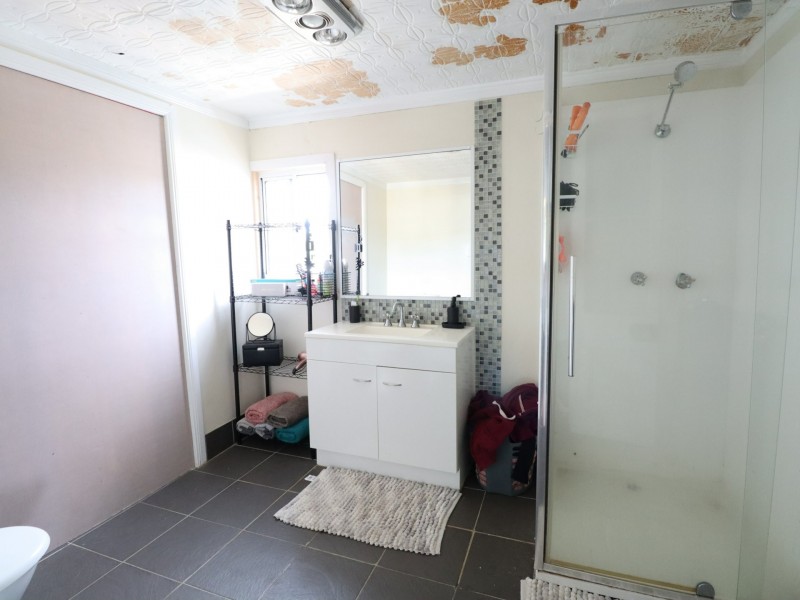 12 Lewis Street, Roma QLD 4455