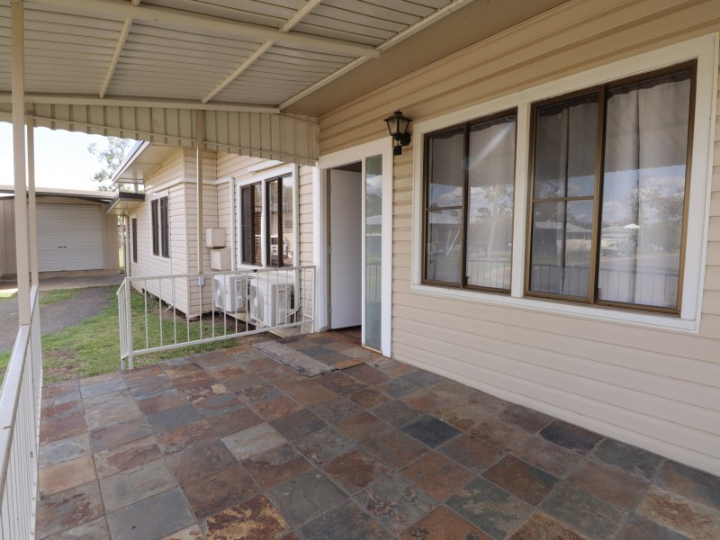 32 Hoffman Street, Roma QLD 4455