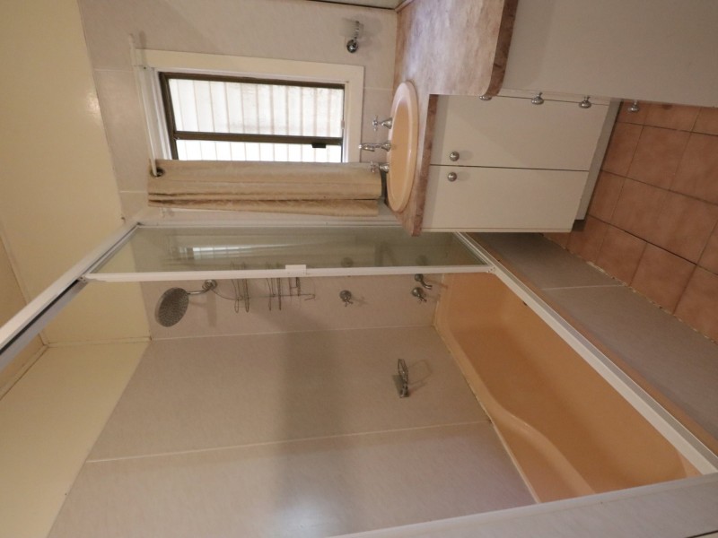 32 Hoffman Street, Roma QLD 4455