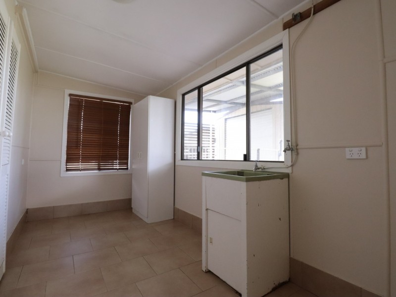 32 Hoffman Street, Roma QLD 4455