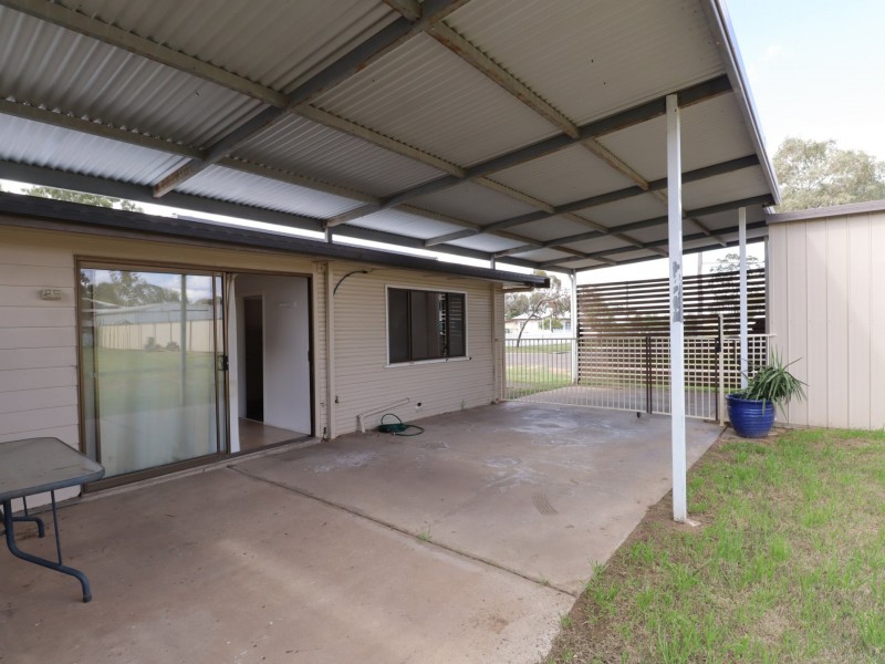 32 Hoffman Street, Roma QLD 4455