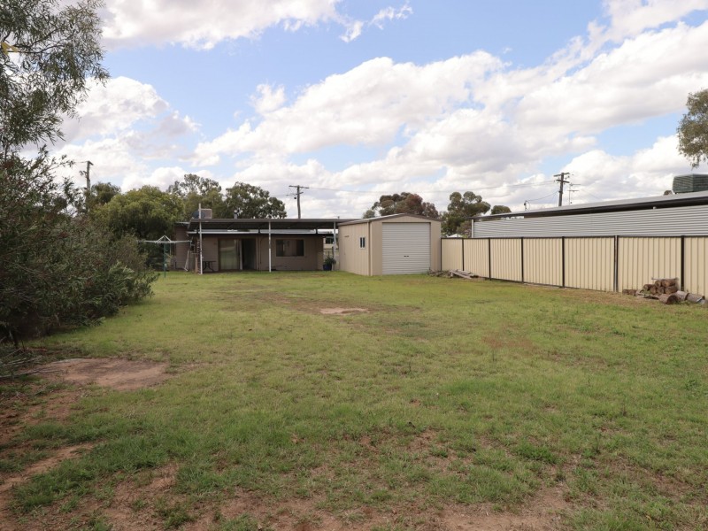 32 Hoffman Street, Roma QLD 4455